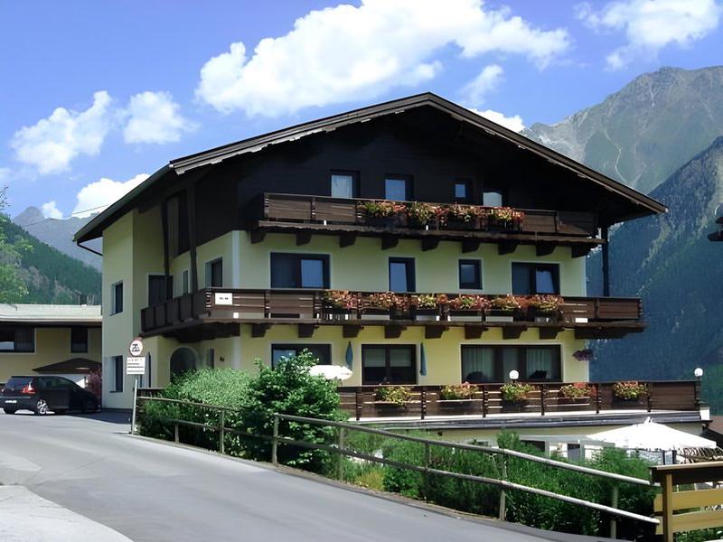 F6D1A080C70D131BA24F3120BB986C7A