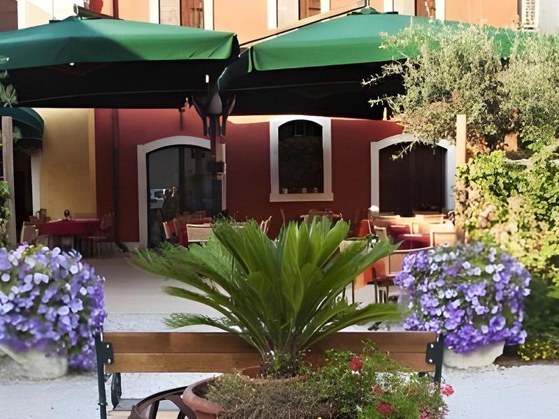 320F4F7B6265BF7B6BEAD659D3D61D40