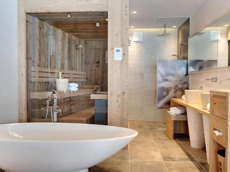 128B18F8839685C838C84226BF5BF6BF