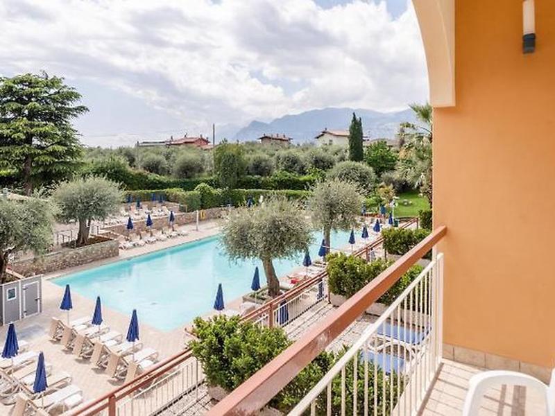 2F0C7A3B914A183AC74003C3496C4B5A