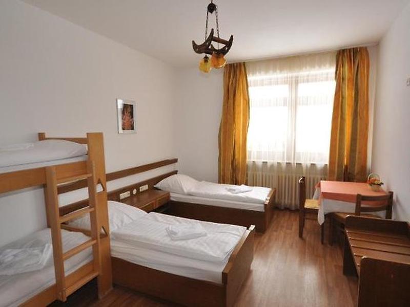 00E8028AC0893702B814B8F4FFFE2A66