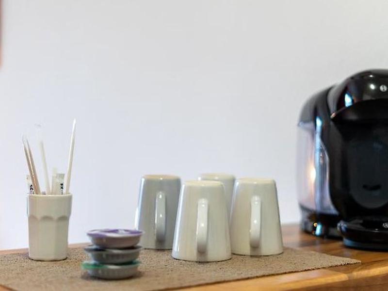 12103D4B4F9E5C9C0E823B9B54782053