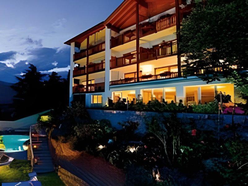 52C94A39777E60B343F058B7C225C114