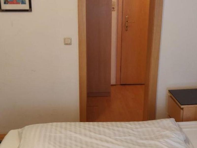 777837610A1D182FA1D8F72B46049291