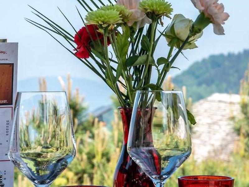 E24CCEF79CE979BAB43AD713780C5649