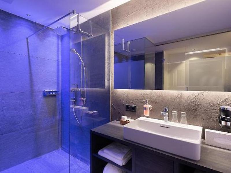 73406147561682C43E94005F0F340FDE