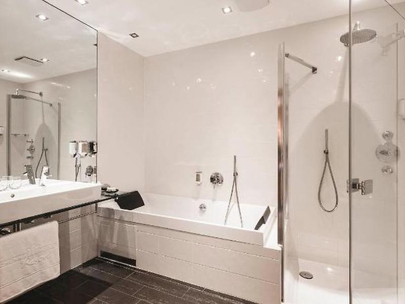 F68500E69658308687BA76E83DCADC59