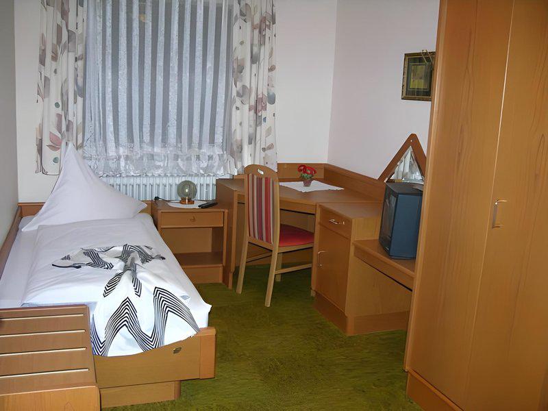 7C7276C034E079825A1D0B9A201FE8C7