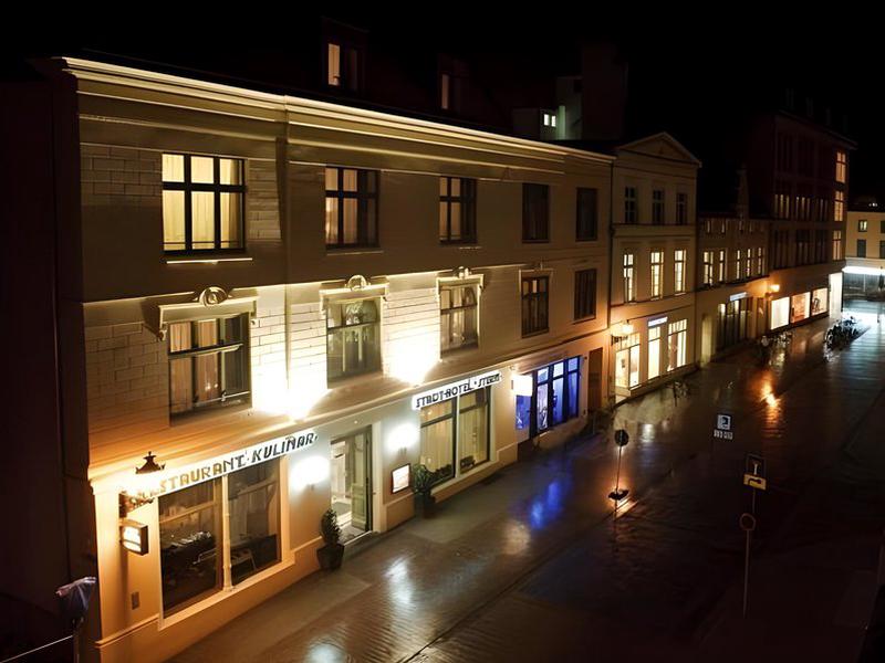 F14168BFC82772C0A724D8513029BABA