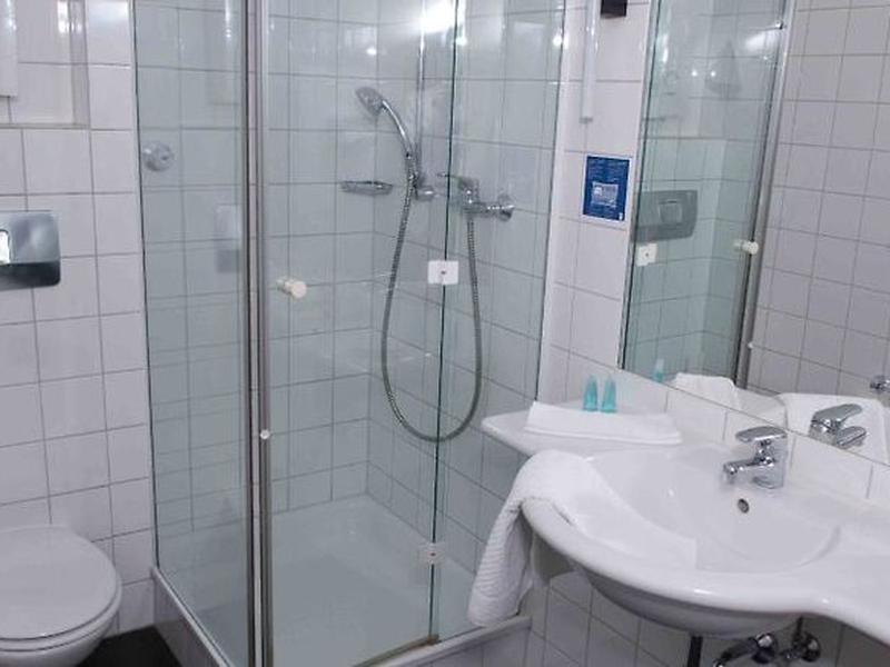 0F942E322EEF40461C395DD7249ED81E