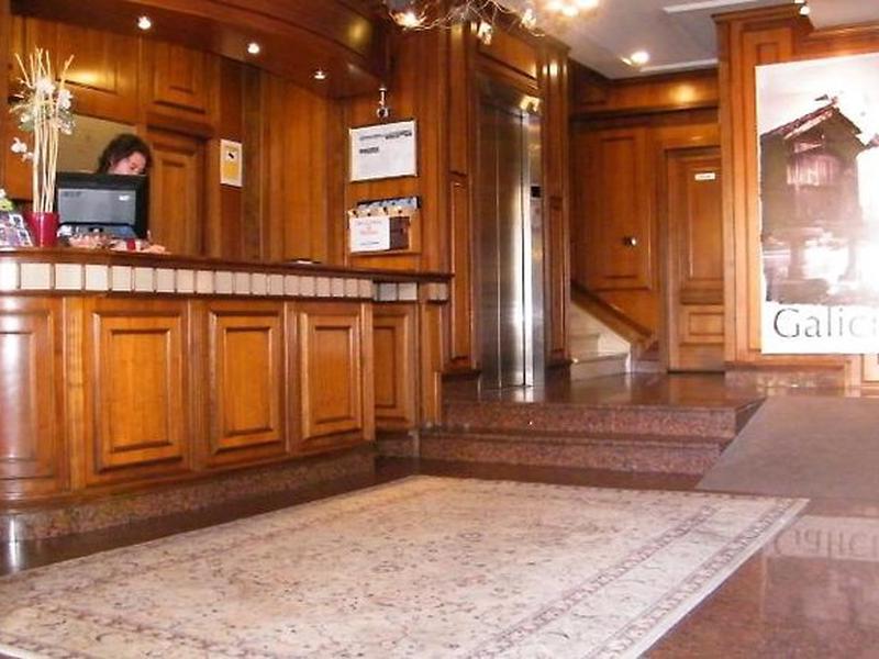 AD9EEE778BDA89E49387E17E4BF7596E