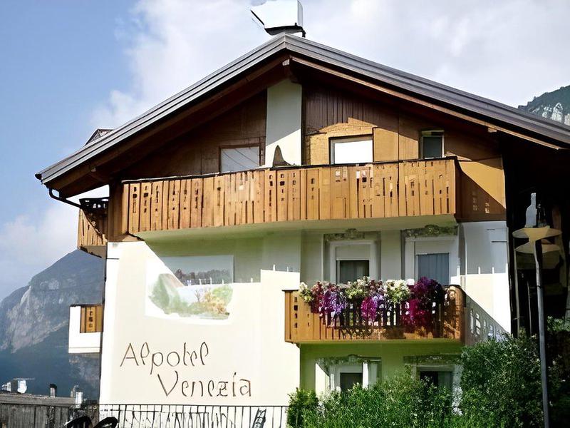 40EC63D611019518BA764E2CFD64D959