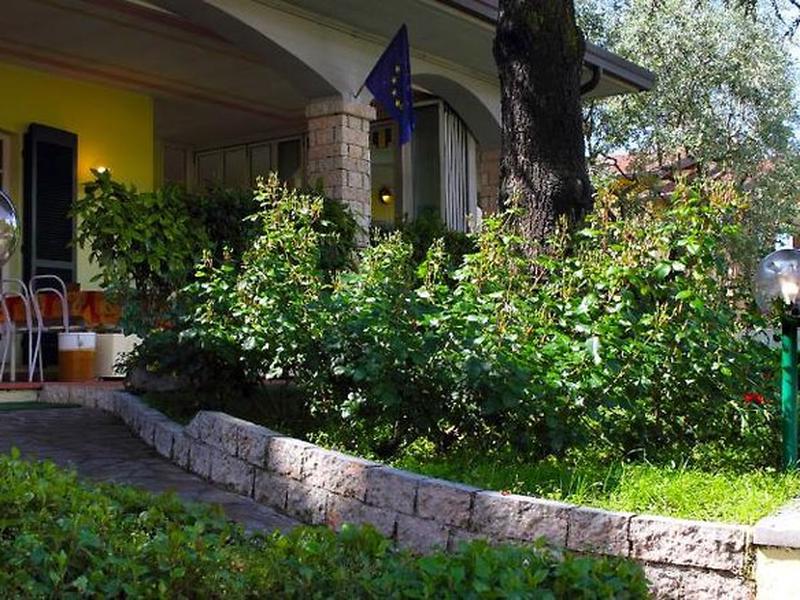 4EB122D2F23A8927D89ED02222B0B505