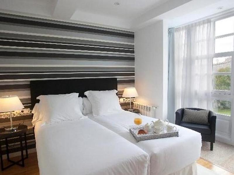 671186C8A22ABAA1926FDF9856E0DB05