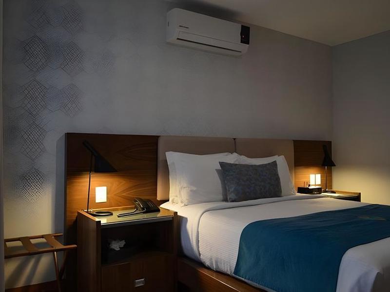 97E3C897E893FCAFAE79285BA30C10D4