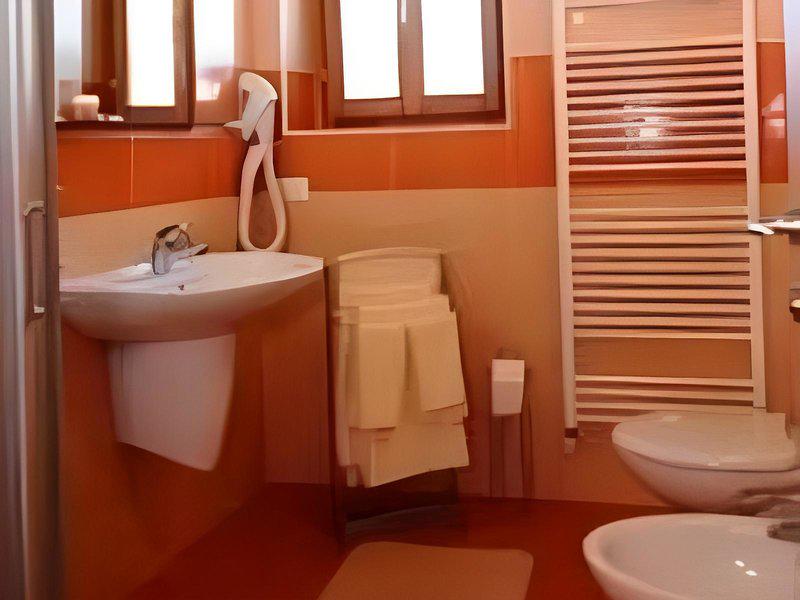 36EDE512DB003A99D75A5892AD255858