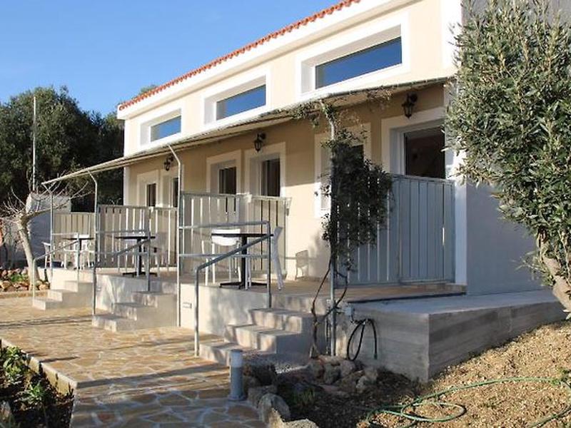 4C8332A473947A30C5FD89D5208A0F4C