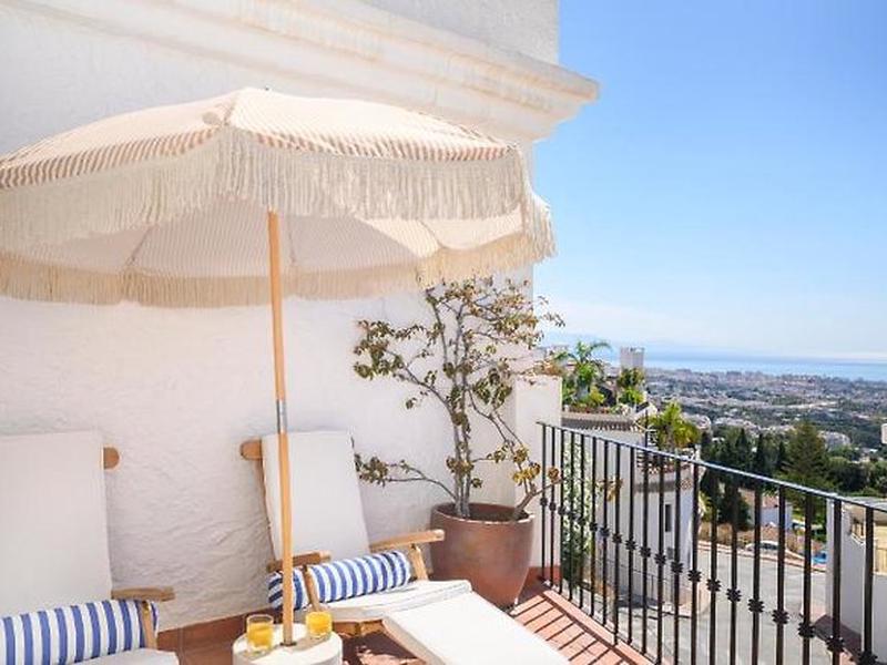 E5DD0A912B944AE16CF5EABA5B8B9BF0