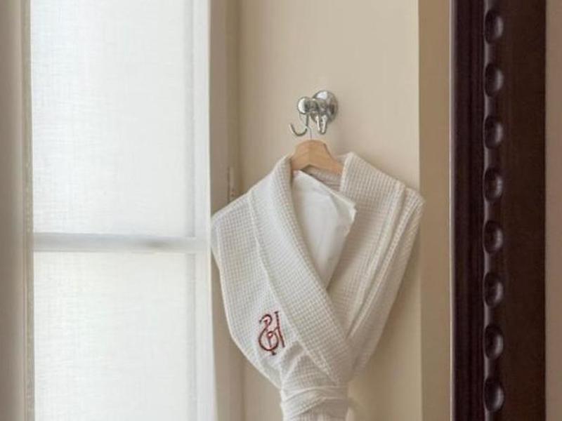 D8E88B8221B5C1221F37B567BA353630