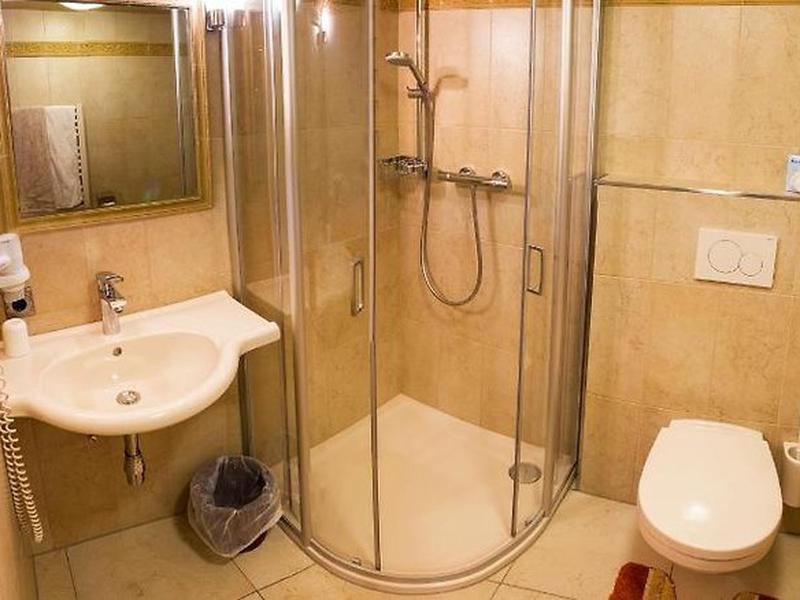 DF272FEC7F55E0DE52296F7E25EA871C