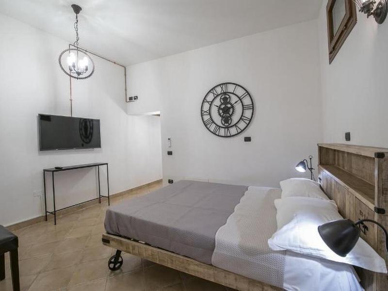 12C5CF19C5455F4E4C2BAE3137320F98