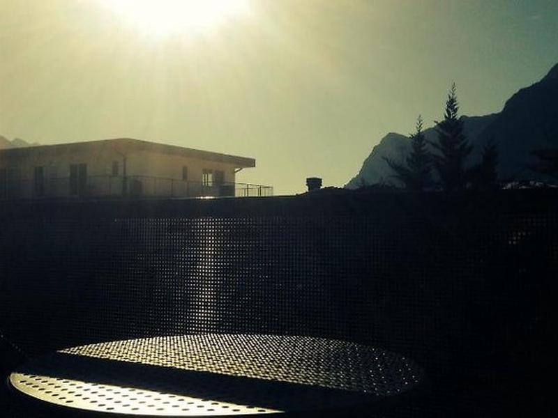 4D037E65A5198DAD7870A1BD5065A351