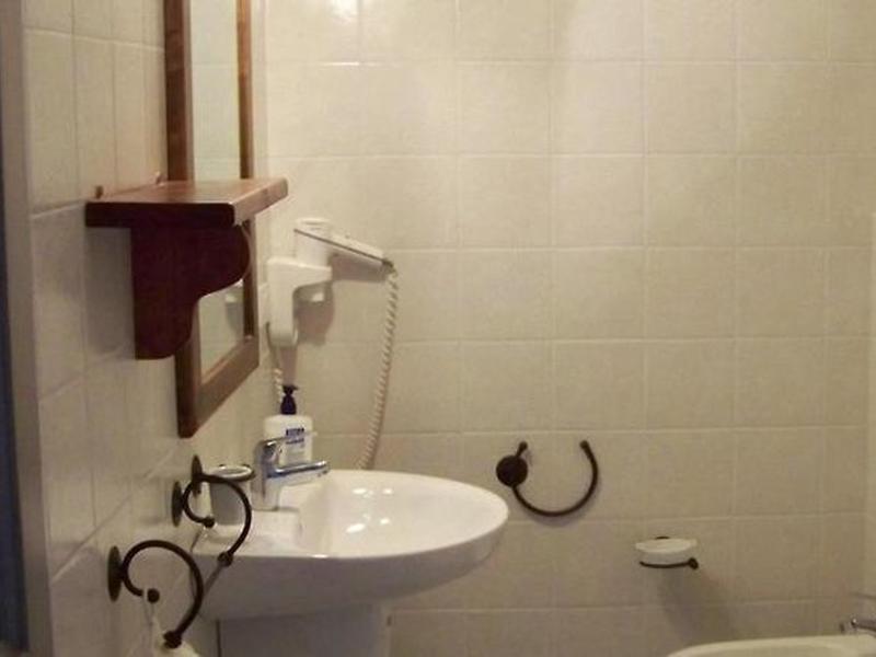 E8F764B27EB9A9BCE43DB675369FE3D2