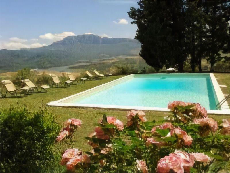 8F125019B183CD562F23F75CF0C58CA2