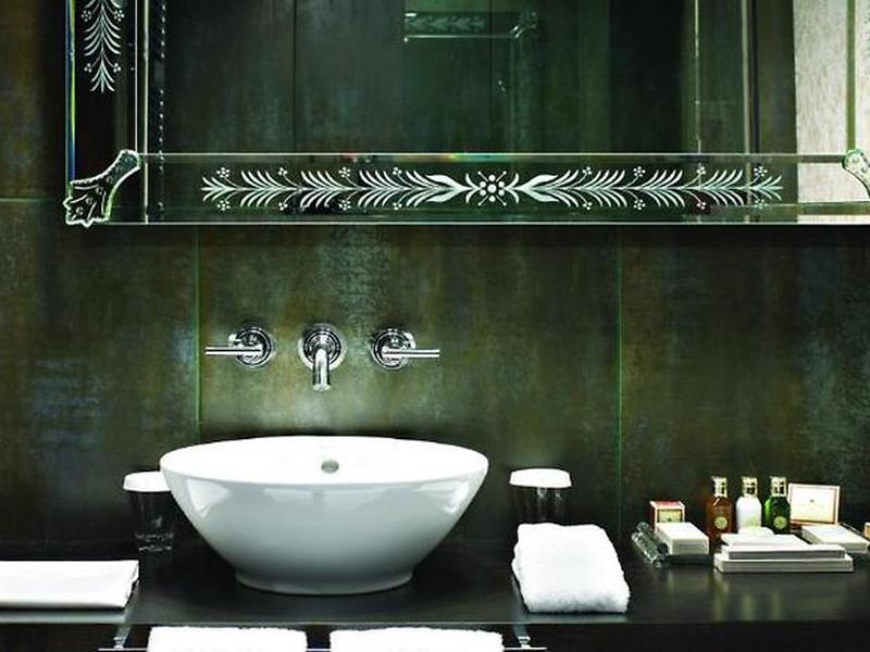 98D8D97B3949AC71262FF4AABCAC8CF0