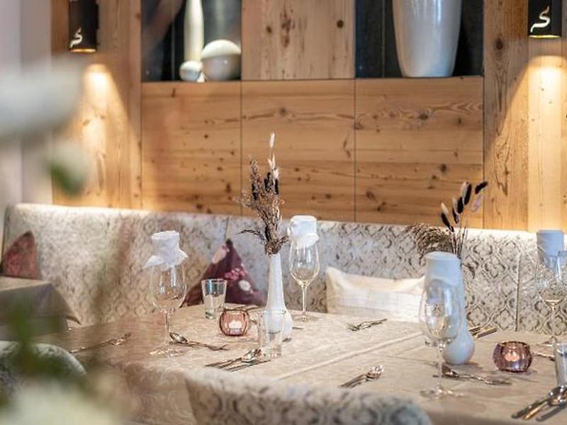 351B4A36955BDCC1BEFF43C0CBFDA03D