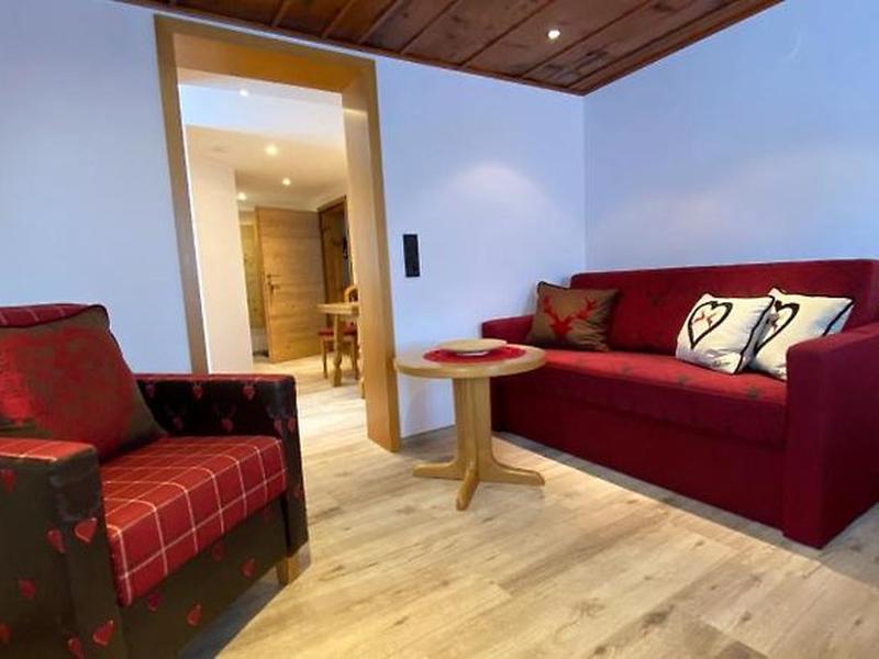 085133F2D01162F35BD588C2F2003E2F