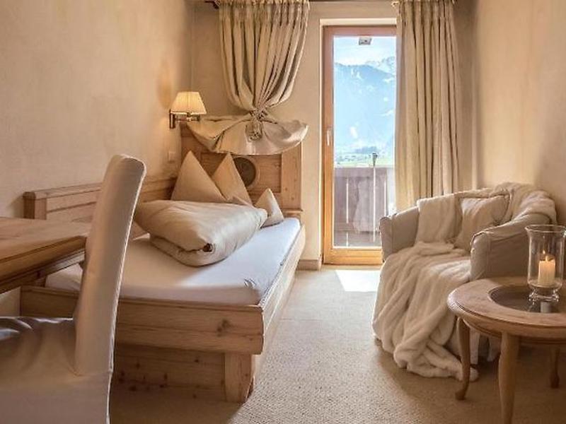 1903A55626DD1F7A9FE29F648A6CD18C