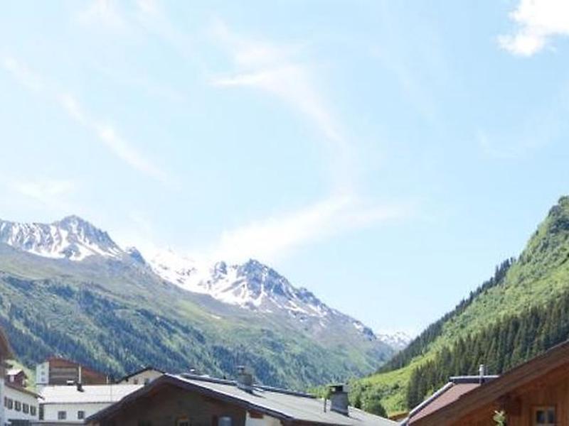 C6404B10D0BDF7B06A33C0299E8E87D5