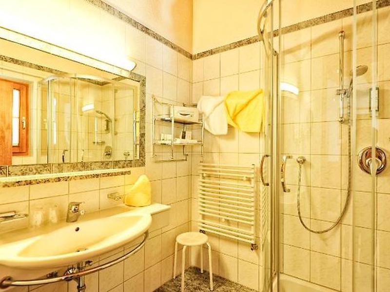 8D83F02363788C4B1D06611438252C0C