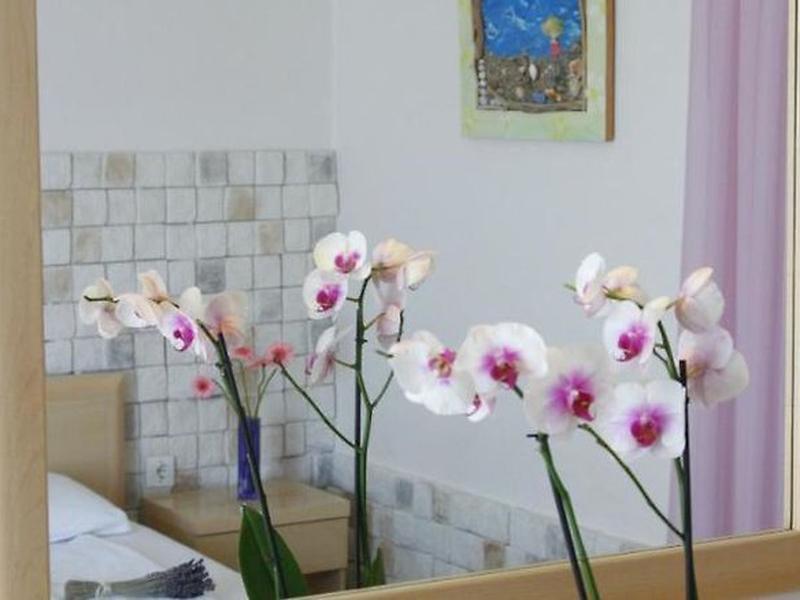 D7965EA69038142D5BF40D4B6034882A