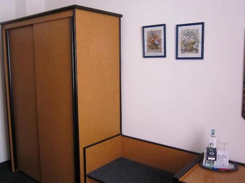 F91C74020D10708160AAF5D364DEFFC5