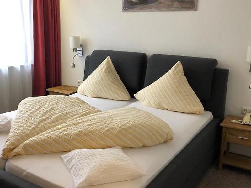 9282DA776AE037FC353C5A3B9DF78F52