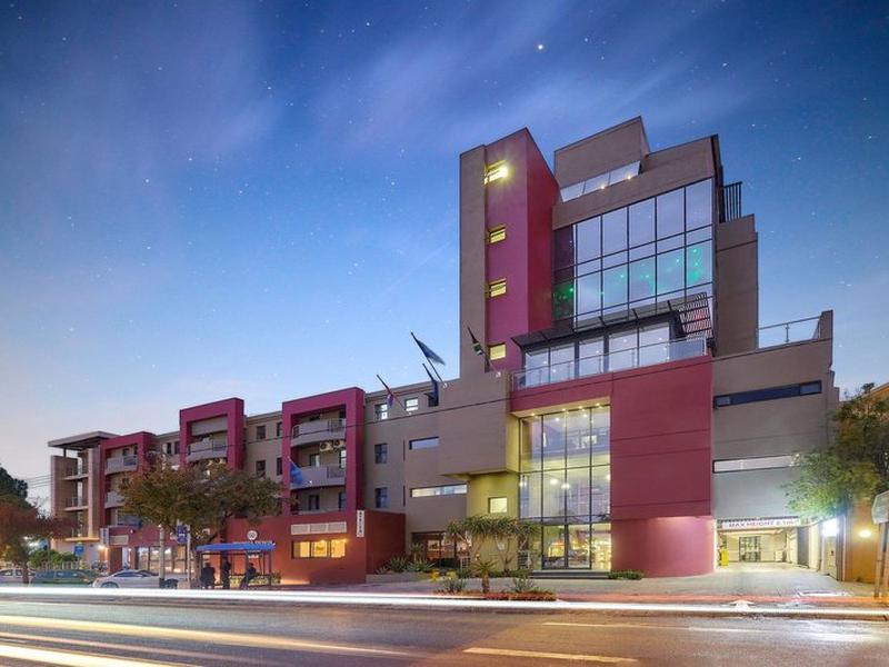 D724D6B331886C33D241F24F790D4586