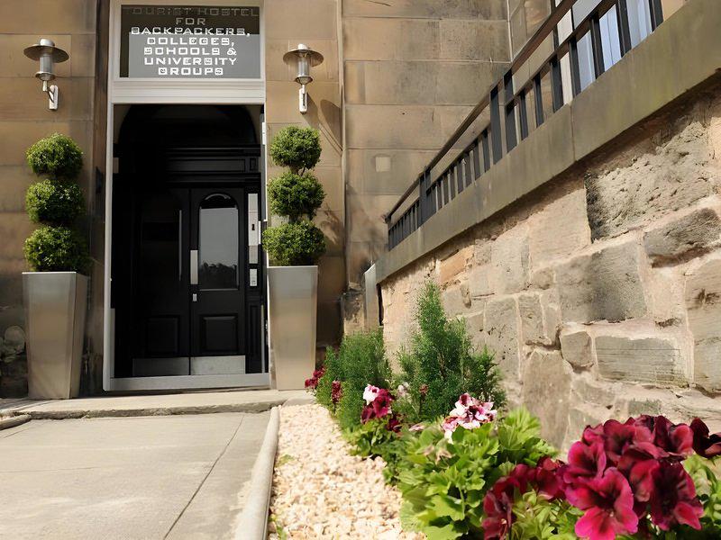 5FDC291739F4C89057ADA8E2B5897D2F