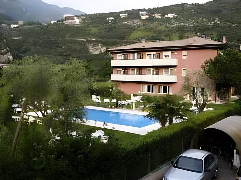 FABC510F0D9B74063BB1DC21132EA238