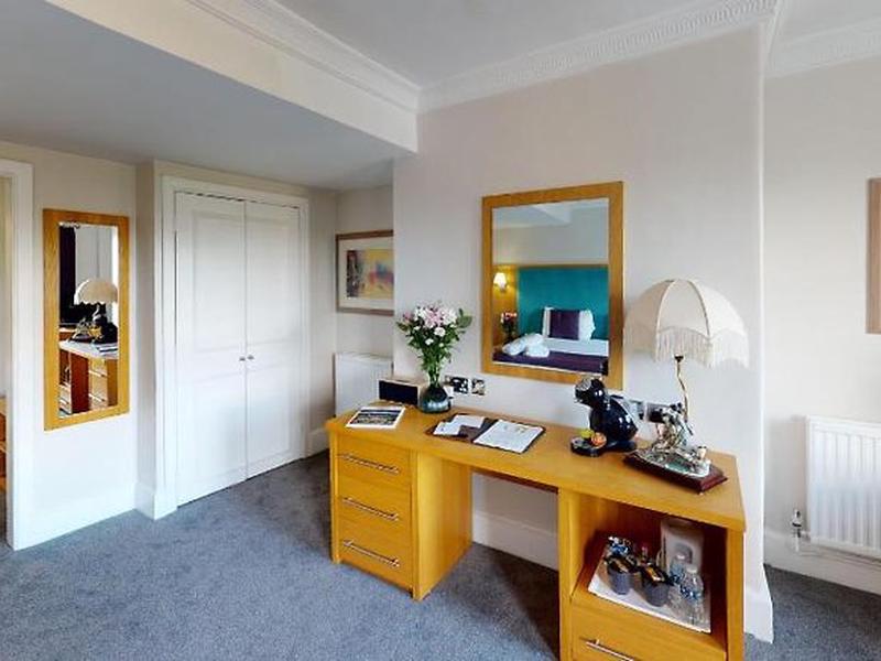 AFE451911692BE4F2A5D86EF4D53CC52