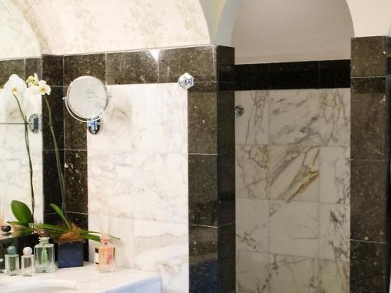 8B521F8A8754C19A9D4B1C91575272F8