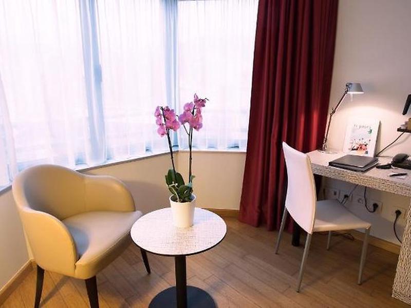 526B81864D9487EA8915DDE56E1792FC