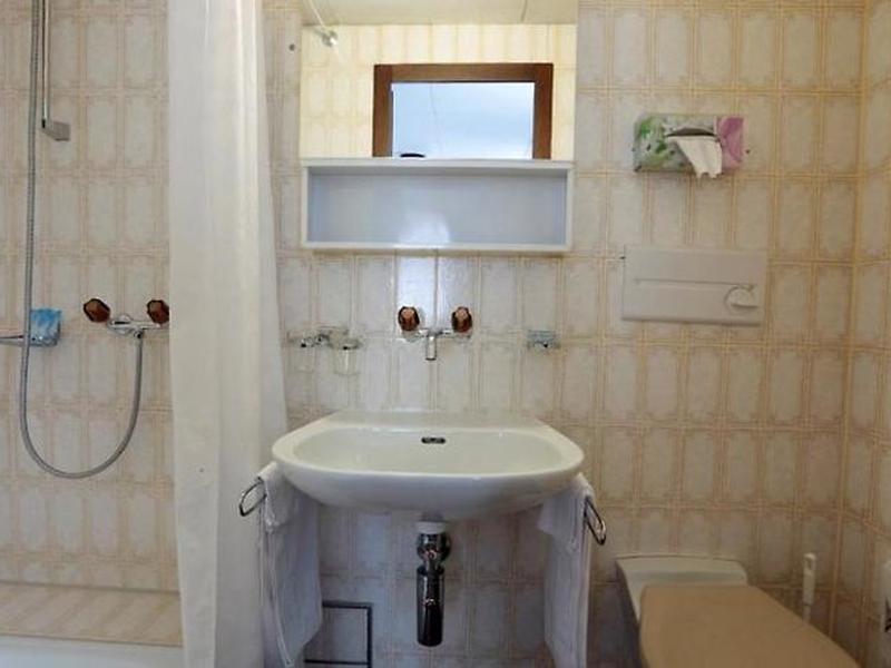 E85CDB92B658B3D230074C9B22E0E9D8