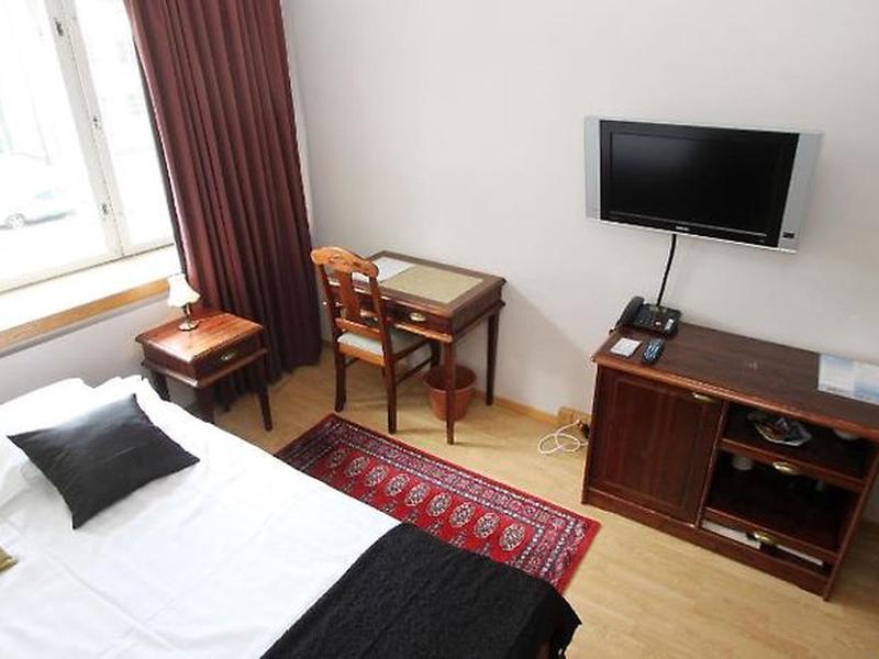 742CB00E3B5AC3B1AE898EF10D1F5636