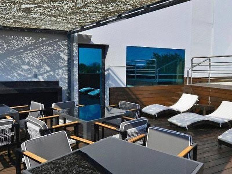 3C03B0C8FD51E289662C35C232BC2588