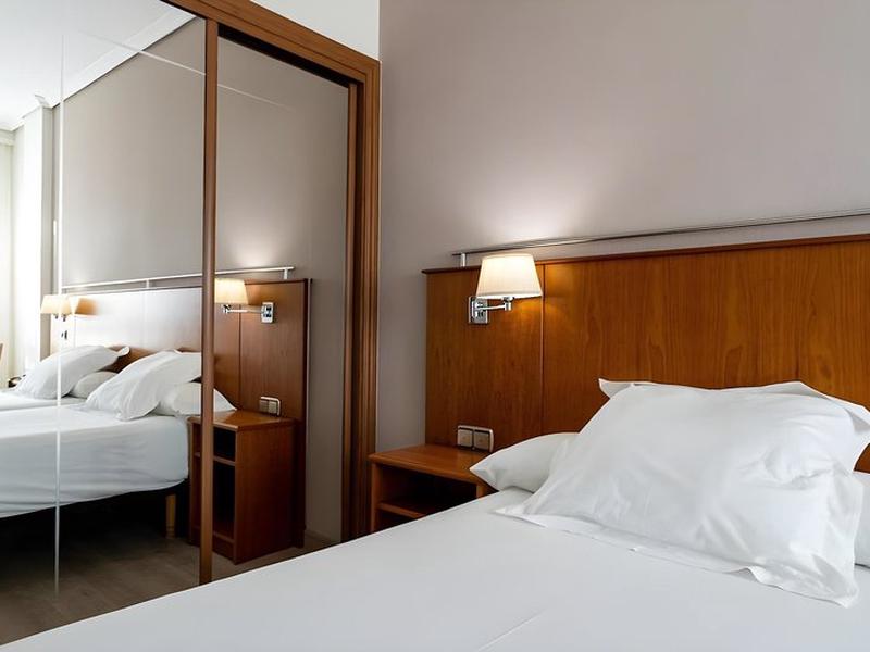 0FA2497F88620527D33B1EE93CEB80E7