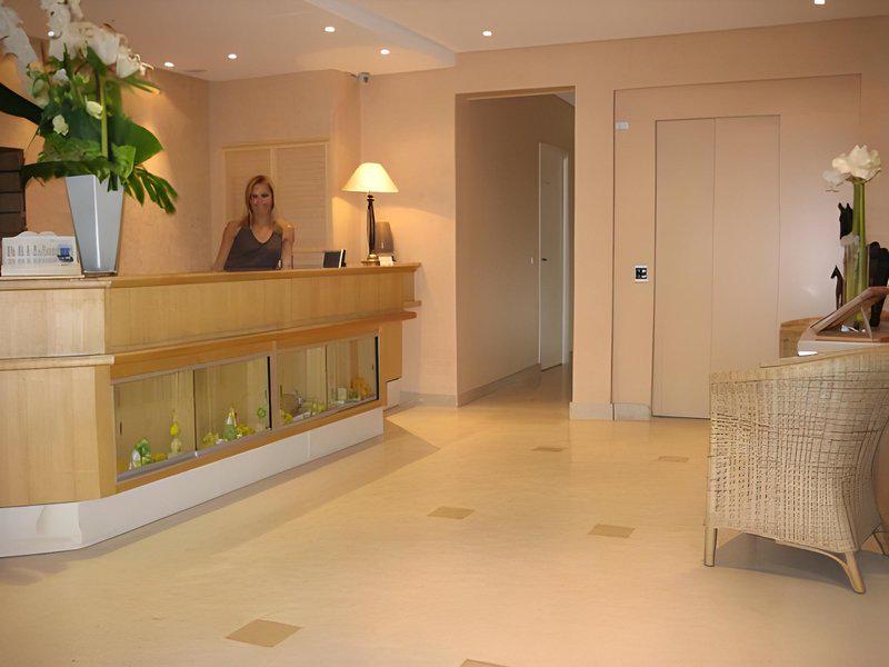 72323FCFFE924BC9251491289FCE7962