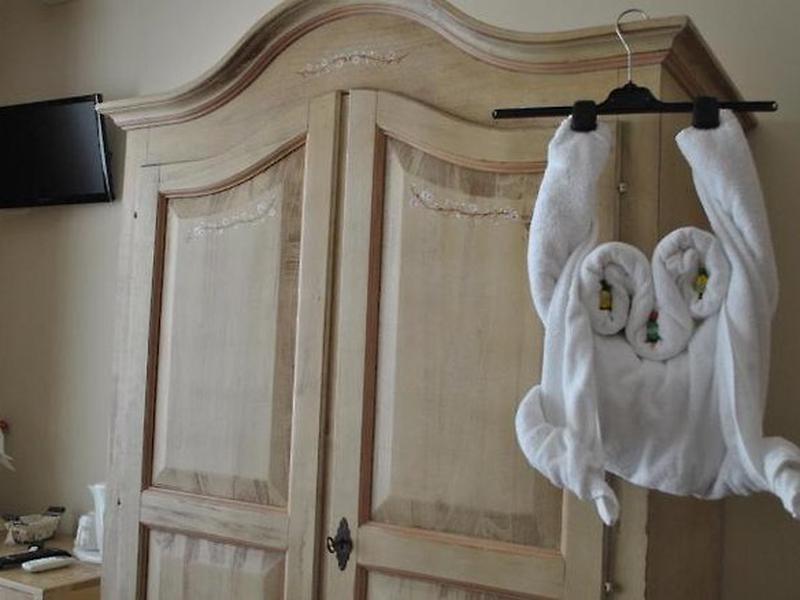 23D42CCBA55F776CBADD0FC6B0AFFF9D