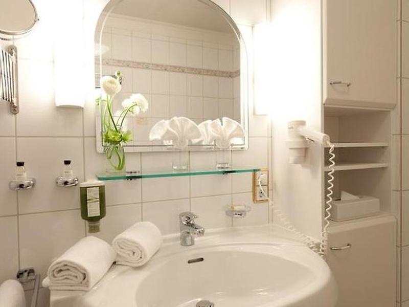 9D4474DDFB8519D0B3079834AB0552A3